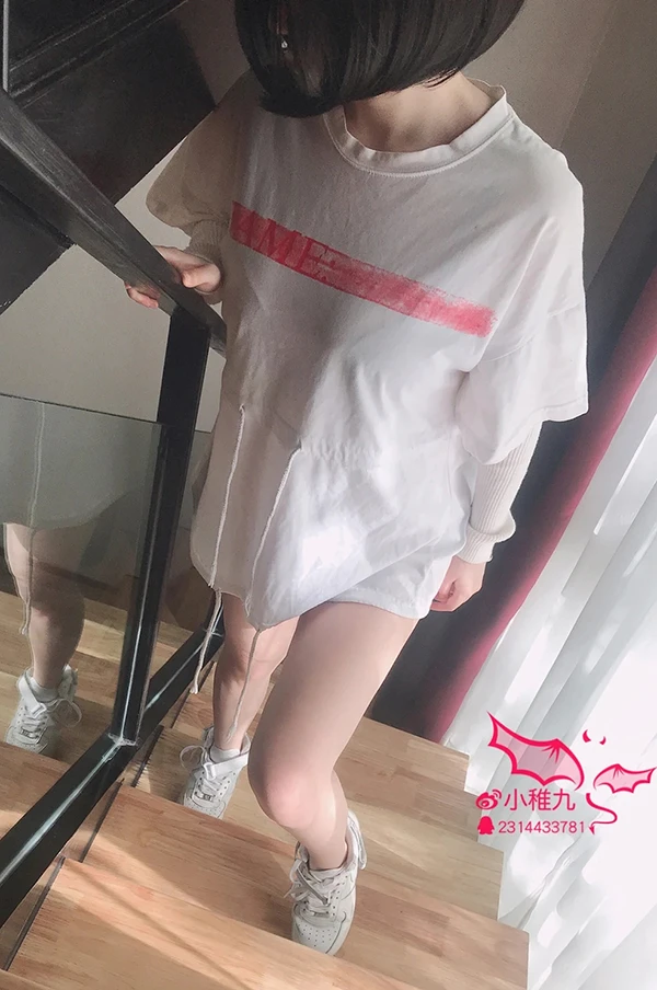 福利姬小稚九酱 楼梯球鞋+ 瑶瑶_mioJK商场露出